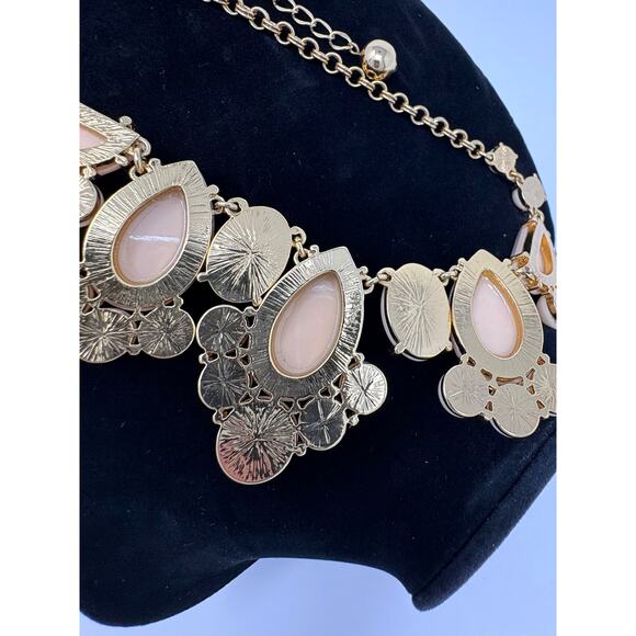 Kate Spade 20" Day Tripper Bib Statement Necklace Adjustable Blush w/ Gold Tone - Picture 7 of 7